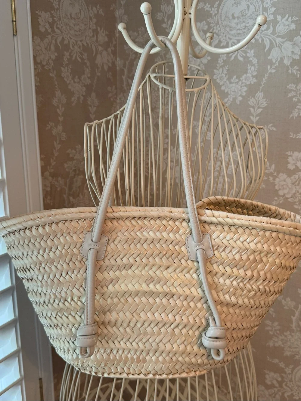 Mango Woven Straw Tote Bag with Neutral Handles - Picture 5 of 11